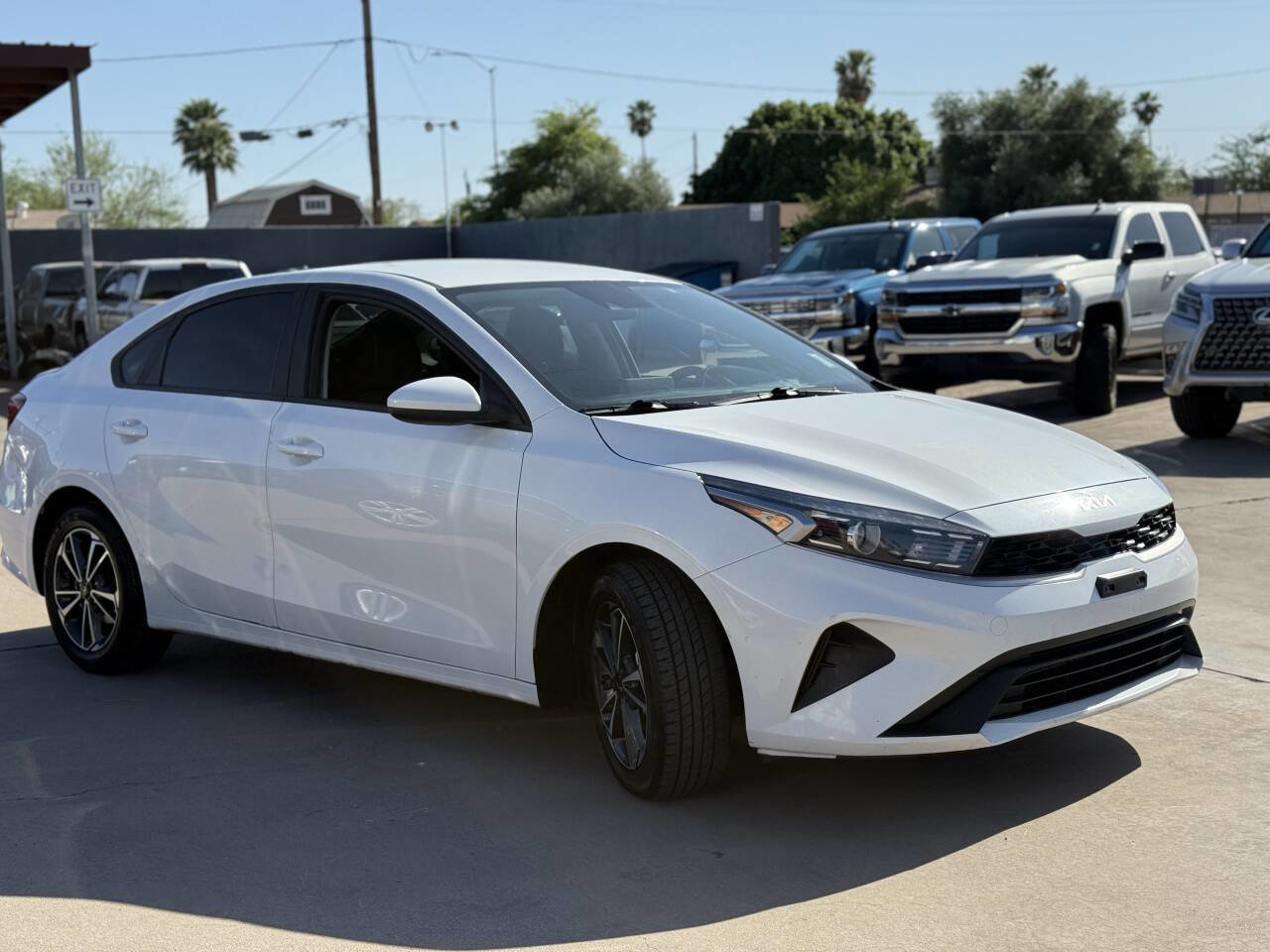 Used 2022 Kia Forte LXS image 3