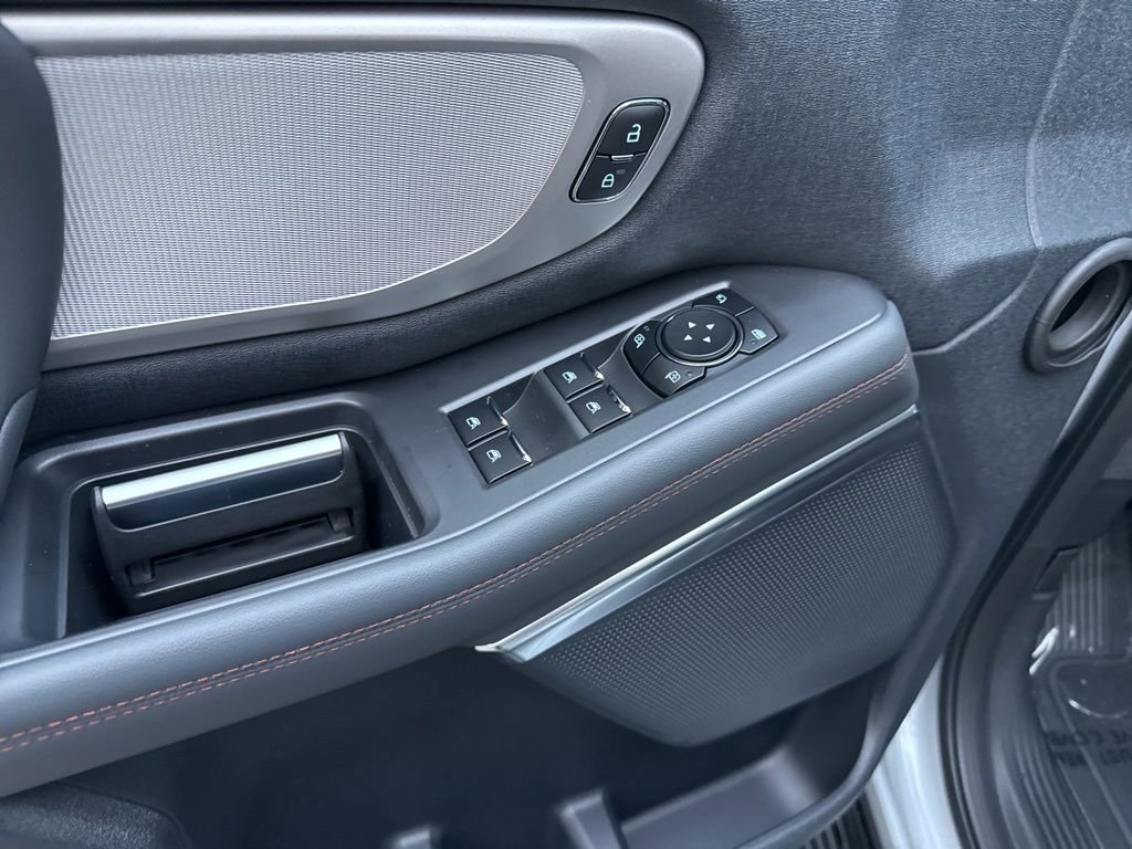 New 2025 Ford Expedition Active image 27