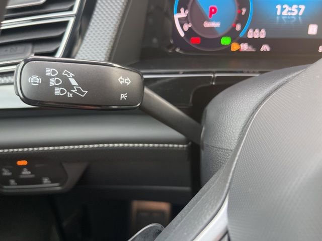 New 2026 Volkswagen Atlas Cross Sport SEL R-Line image 11