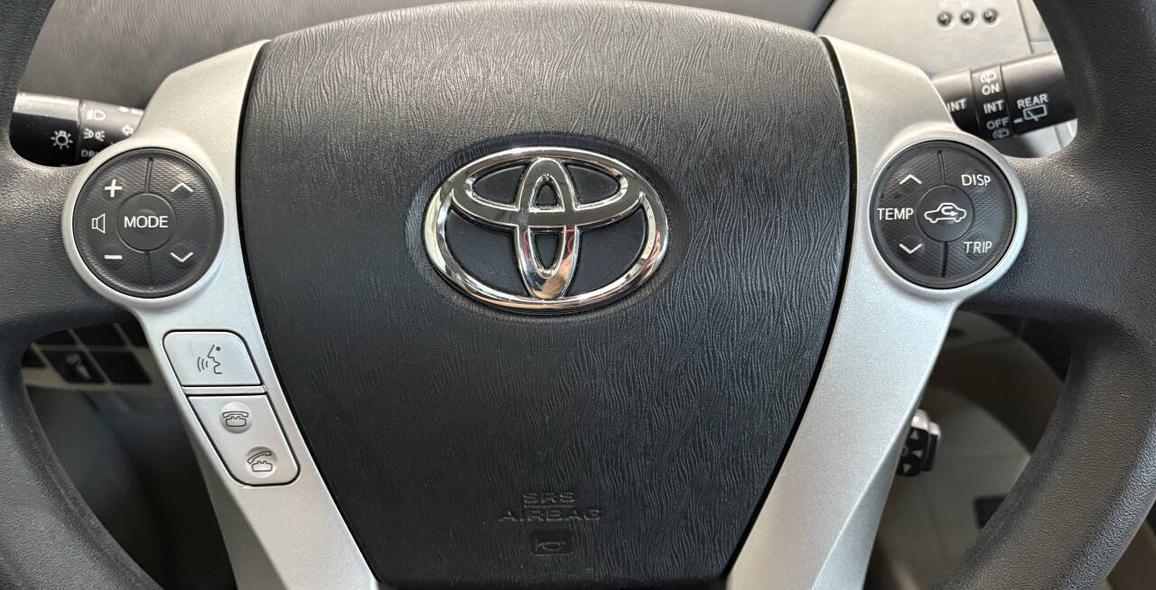Used 2015 Toyota Prius Three FWD image 11