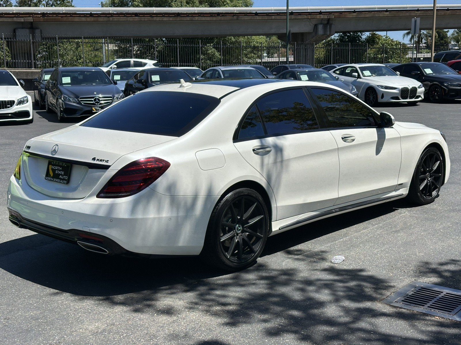 Used 2020 Mercedes-Benz S 560 4MATIC Sedan w/ AMG Line Exterior image 8