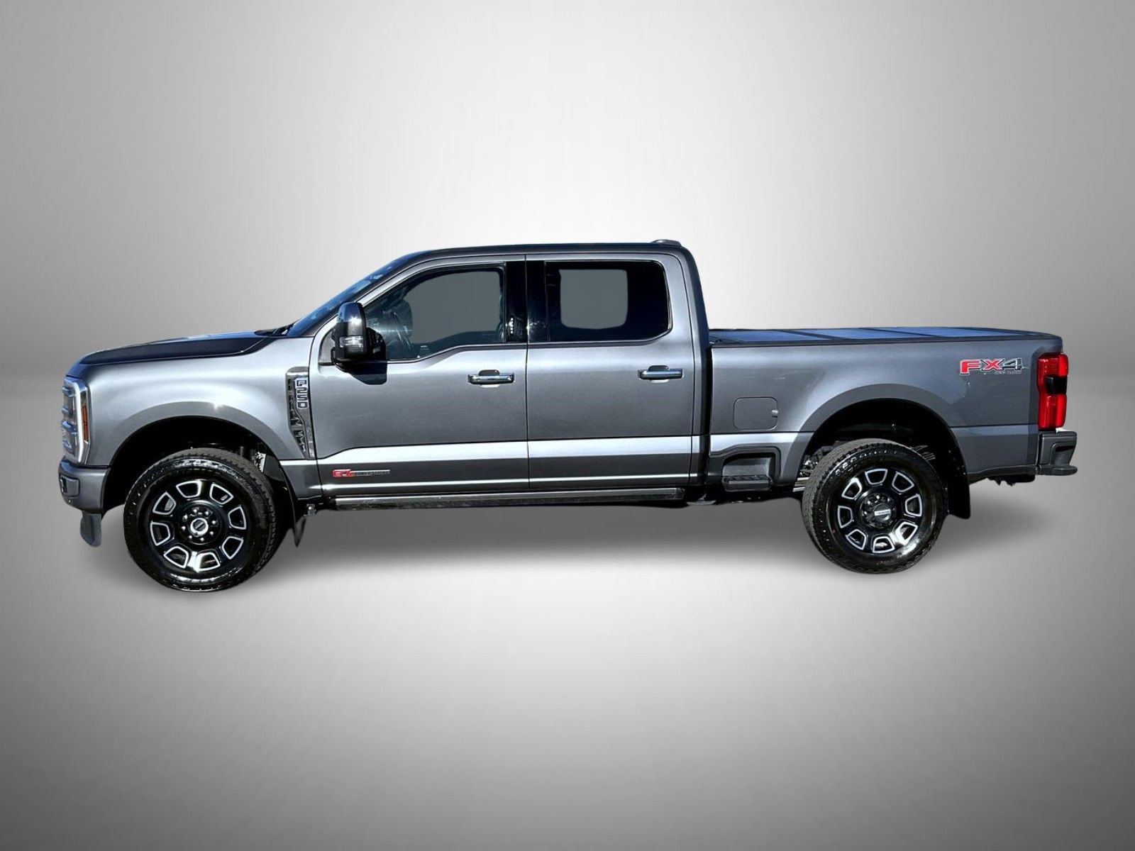 Used 2024 Ford F250 Platinum image 8