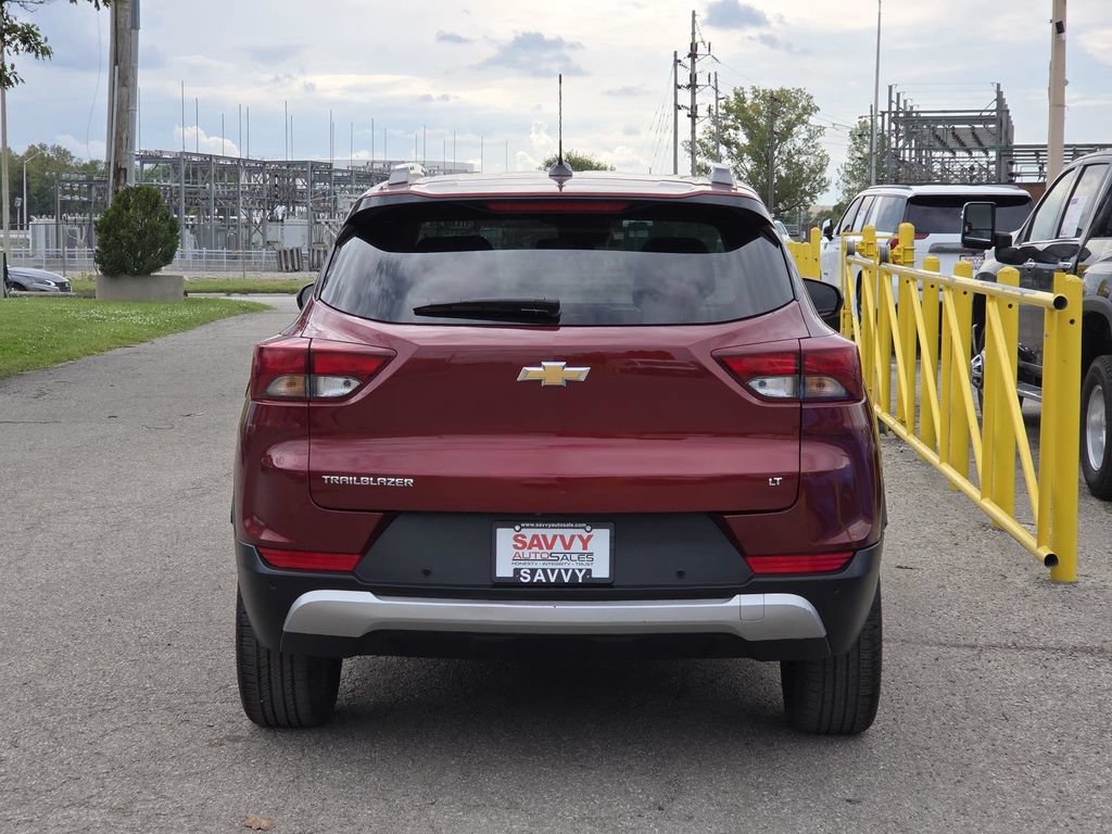 Used 2024 Chevrolet TrailBlazer LT w/ LT Cold Weather Package FWD image 13