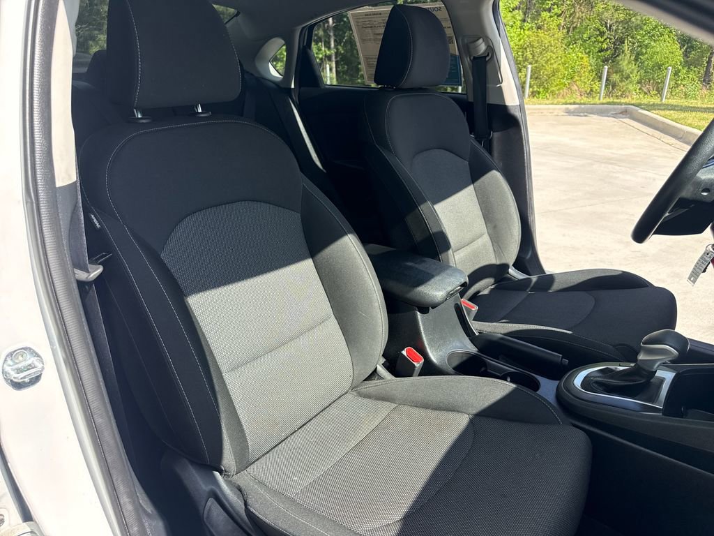 Used 2022 Kia Forte LXS image 33