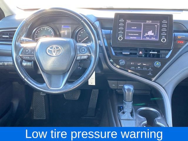 Used 2022 Toyota Camry SE image 6