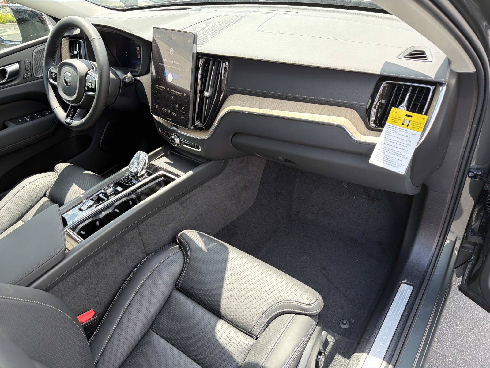 New 2027 Volvo XC60 B5 Ultra AWD/4WD image 21