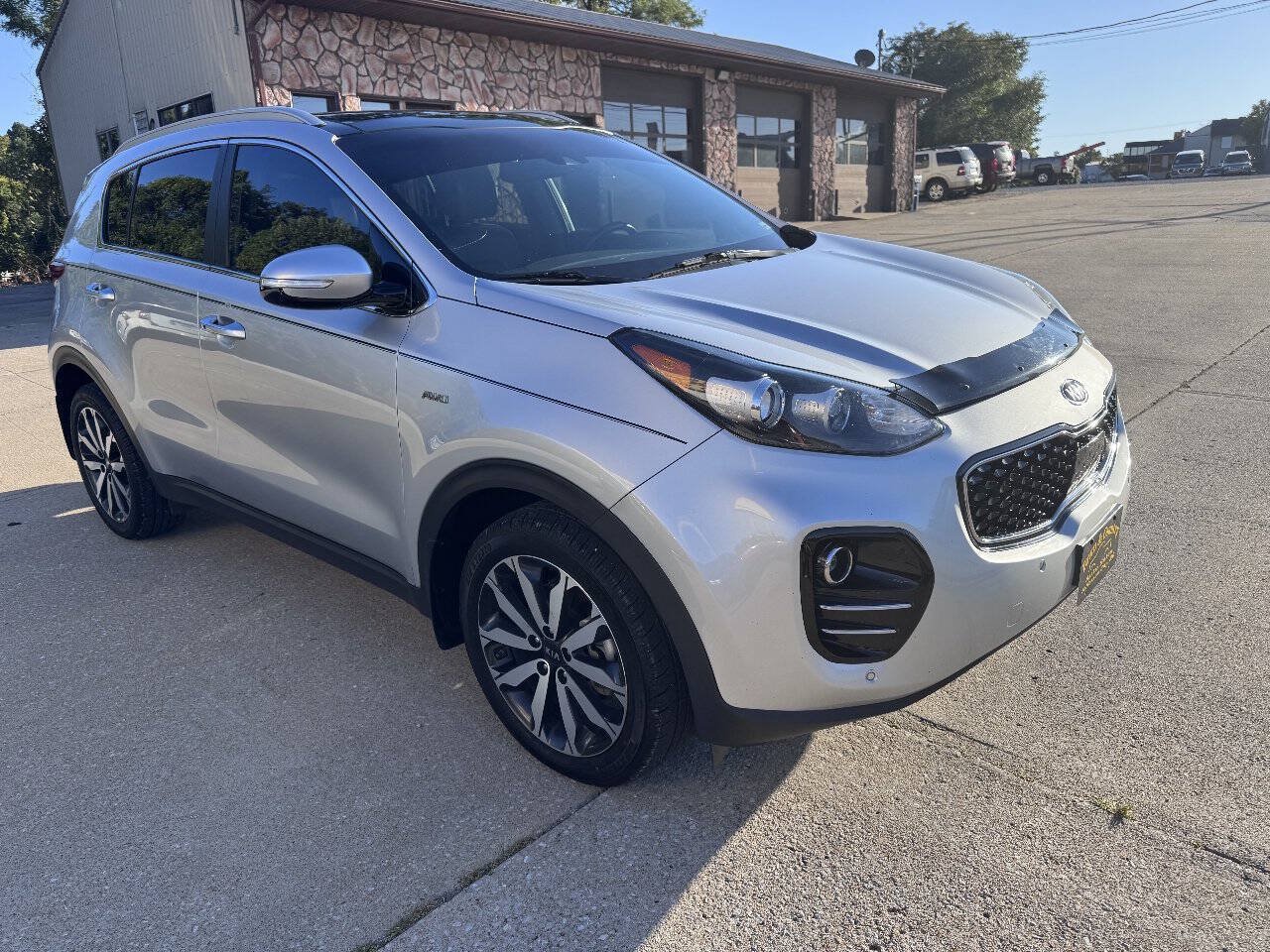 Used 2017 Kia Sportage EX w/ EX Technology Package AWD/4WD image 3