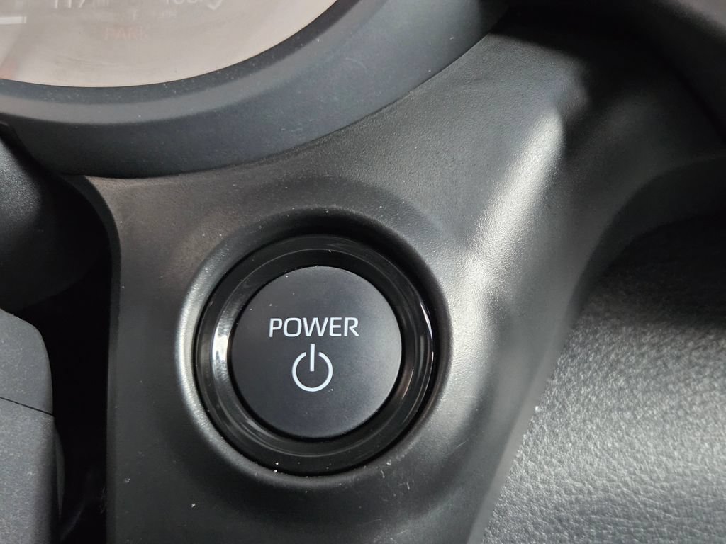 Used 2025 Toyota Sienna Platinum AWD/4WD image 17