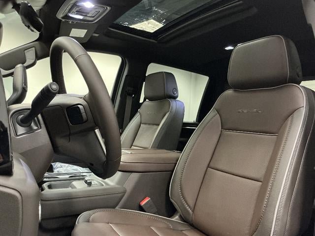 New 2026 GMC Sierra 3500 Denali w/ Denali Reserve Package AWD/4WD image 9