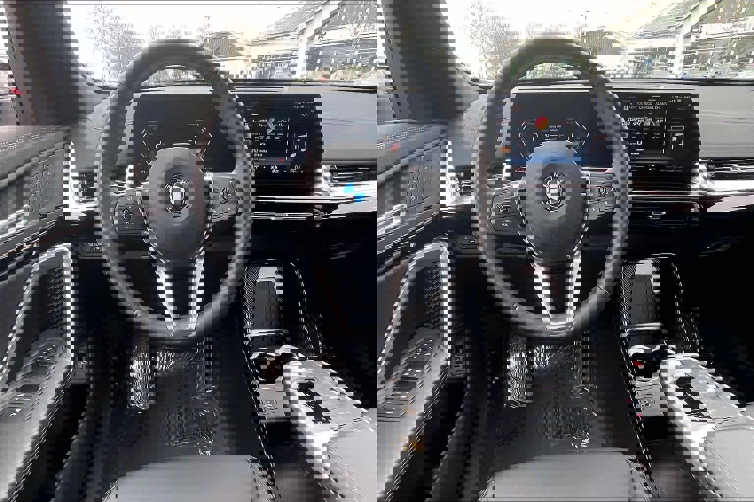 Used 2025 BMW X2 xDrive28i image 5