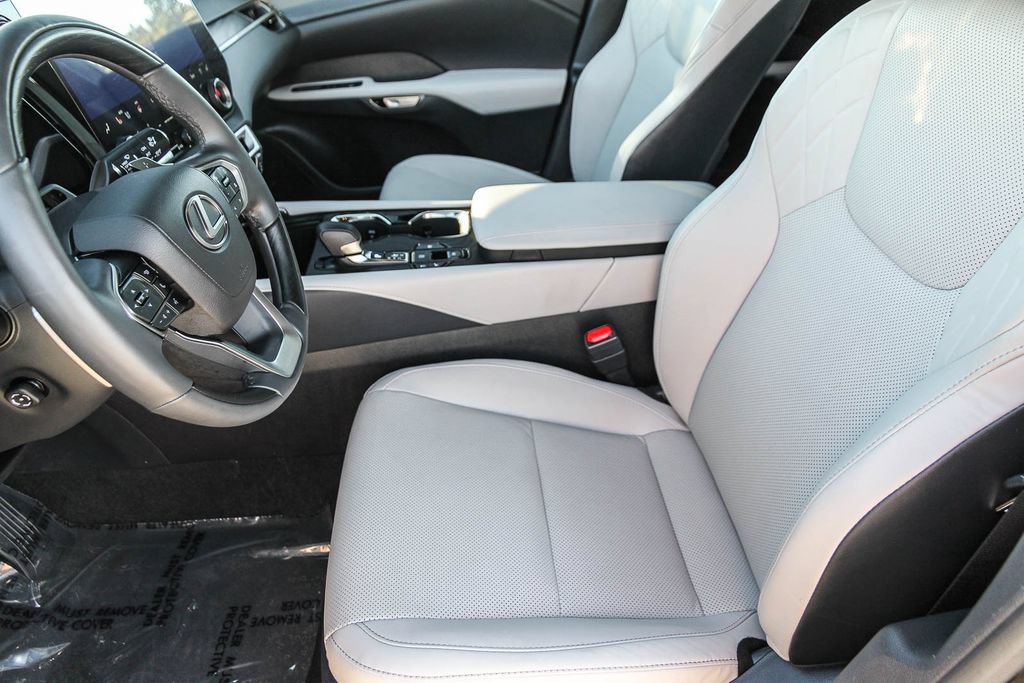 Certified 2025 Lexus RX 350h AWD/4WD image 19