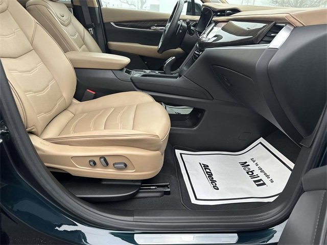 Used 2024 Cadillac XT6 Sport w/ Platinum Package image 22