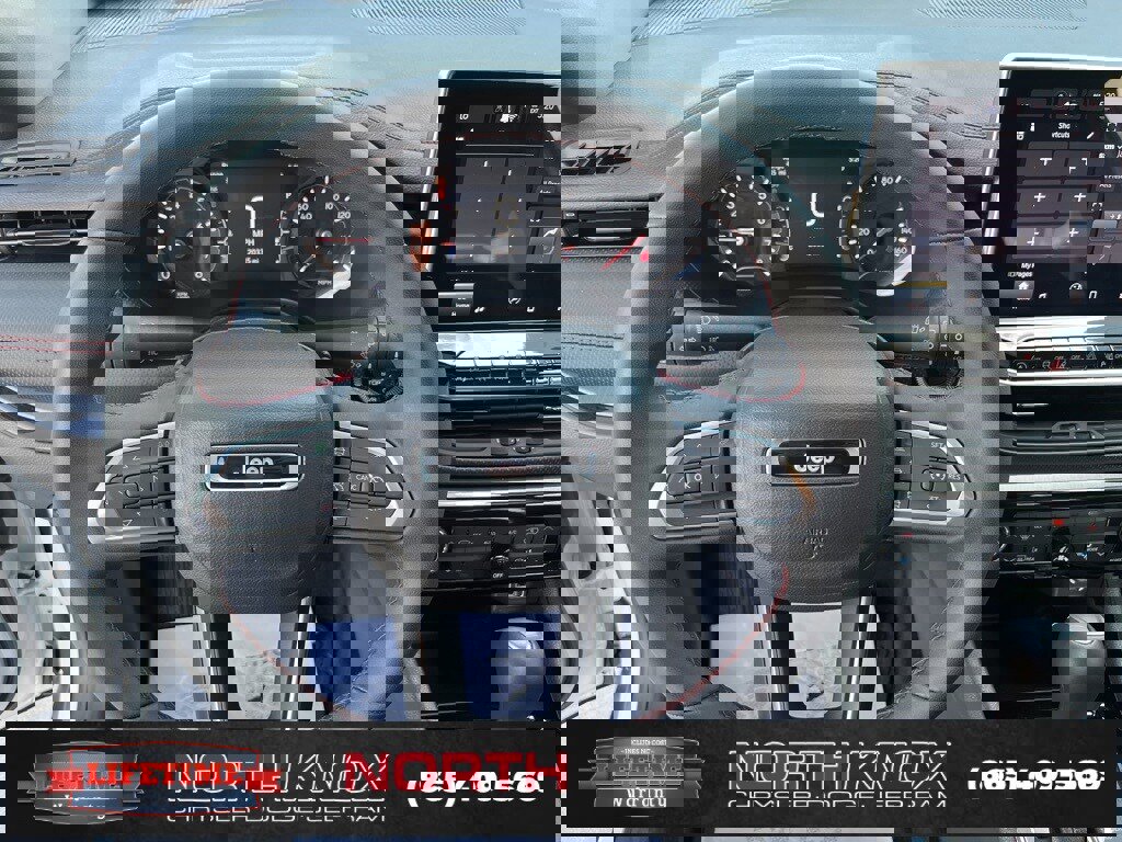 Used 2024 Jeep Compass Trailhawk image 8