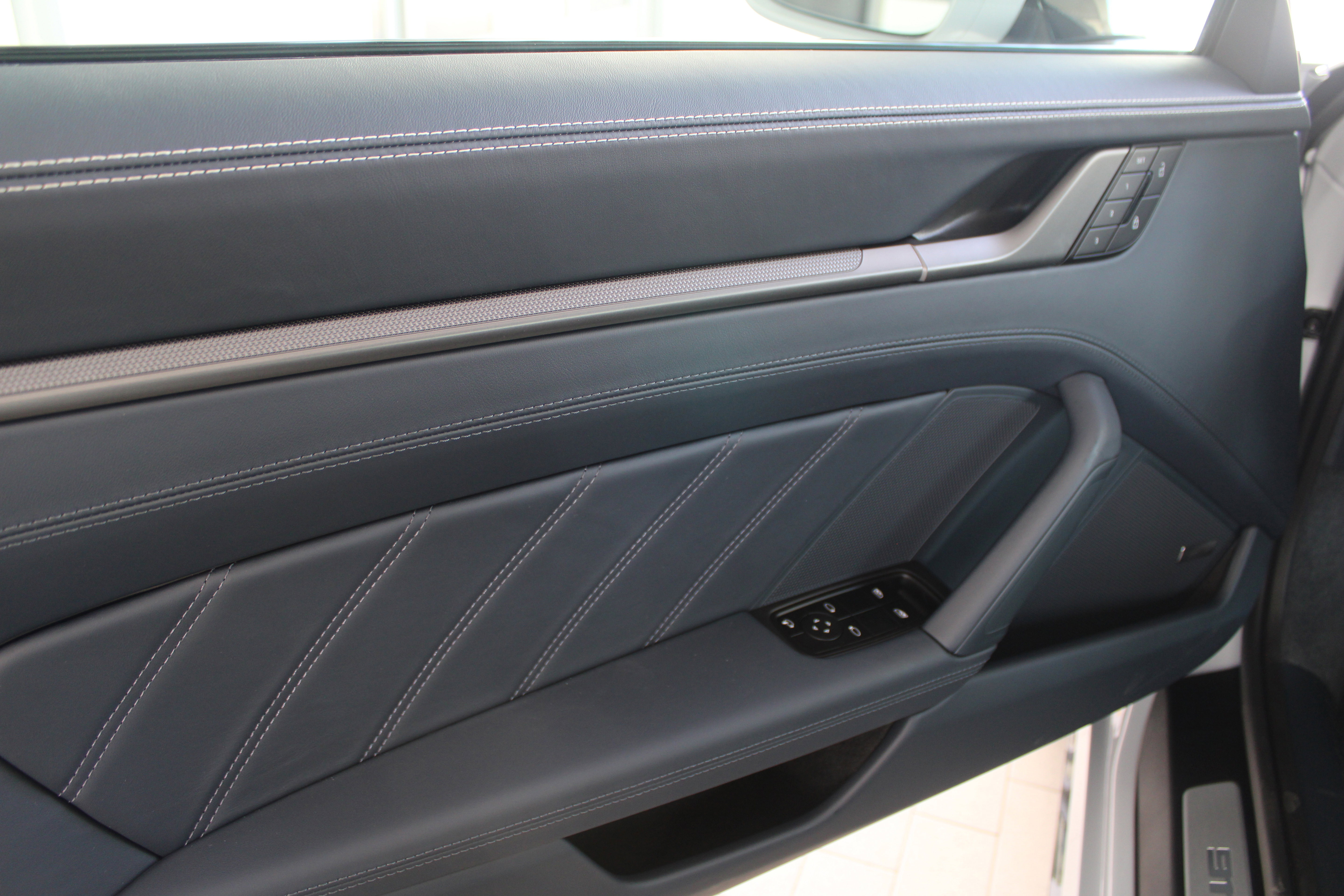 New 2026 Porsche 911 Carrera 4S image 24