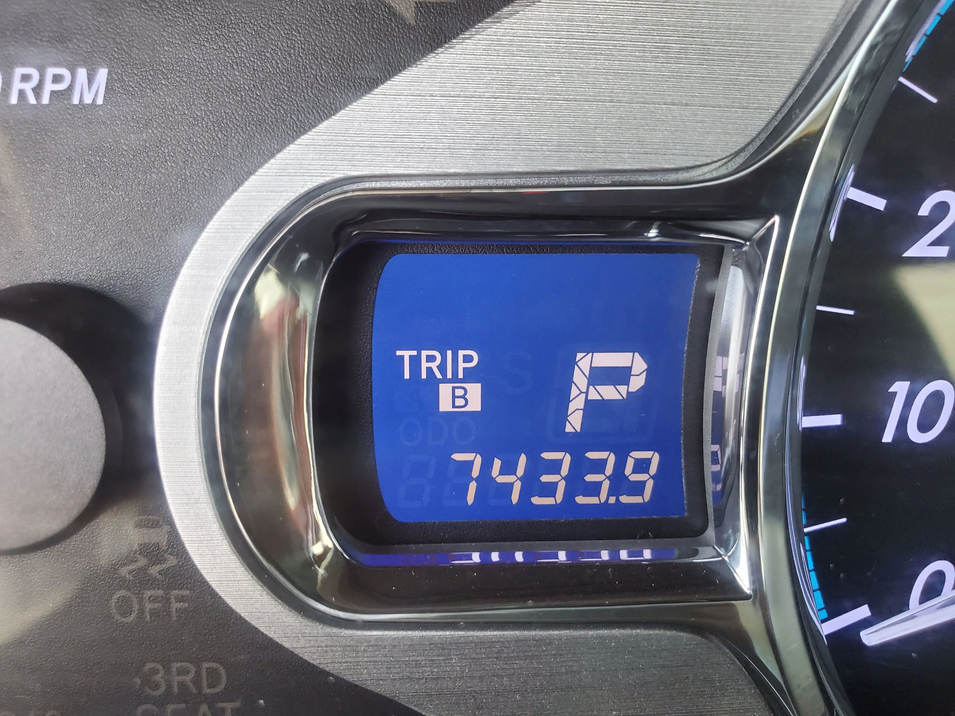 Used 2012 Toyota Sienna XLE w/ XLE Navigation Pkg FWD image 36