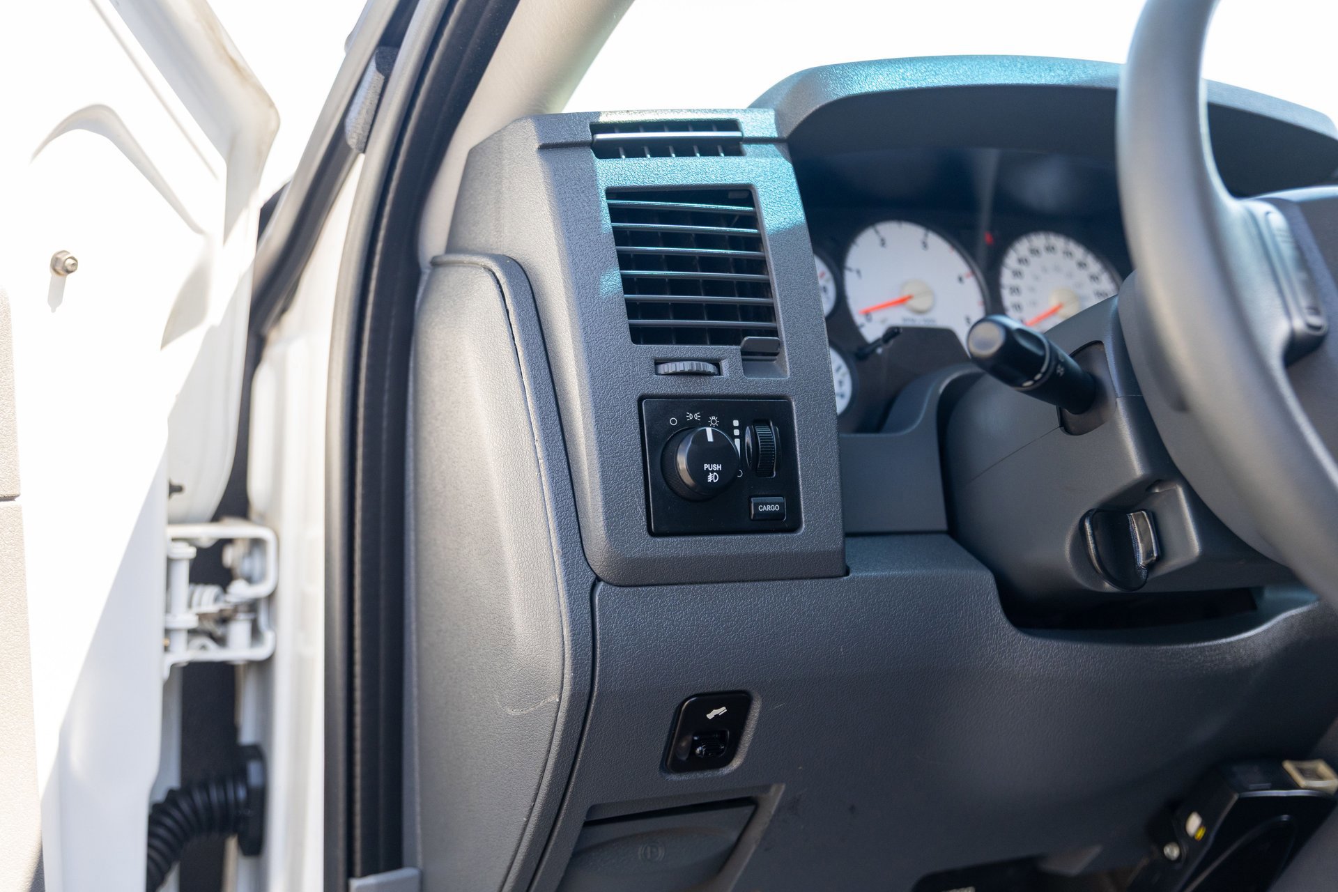 Used 2006 Dodge Ram 2500 Truck SLT w/ Light Group image 20