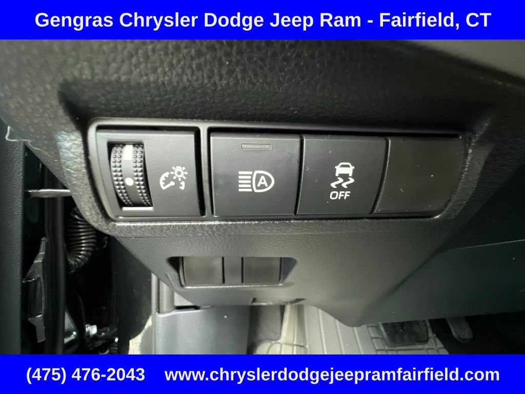 Used 2026 Toyota Corolla Cross L AWD/4WD image 43