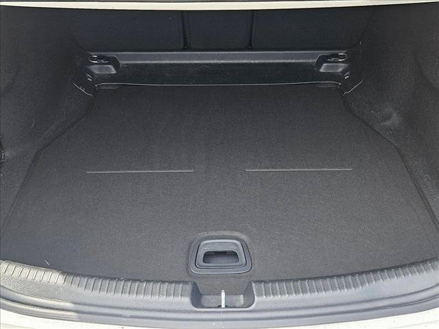 Used 2023 Mercedes-Benz C 300 Sedan image 6
