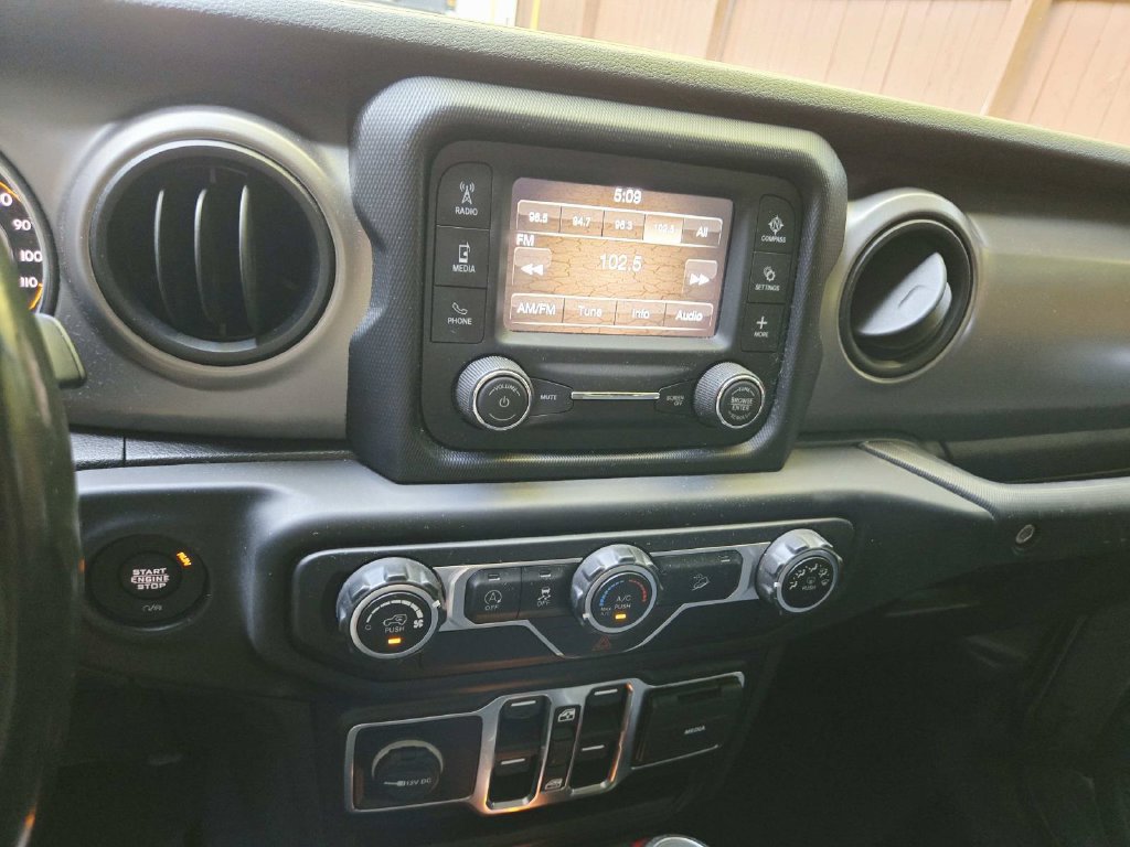 Used 2020 Jeep Wrangler Unlimited Sport S AWD/4WD image 26
