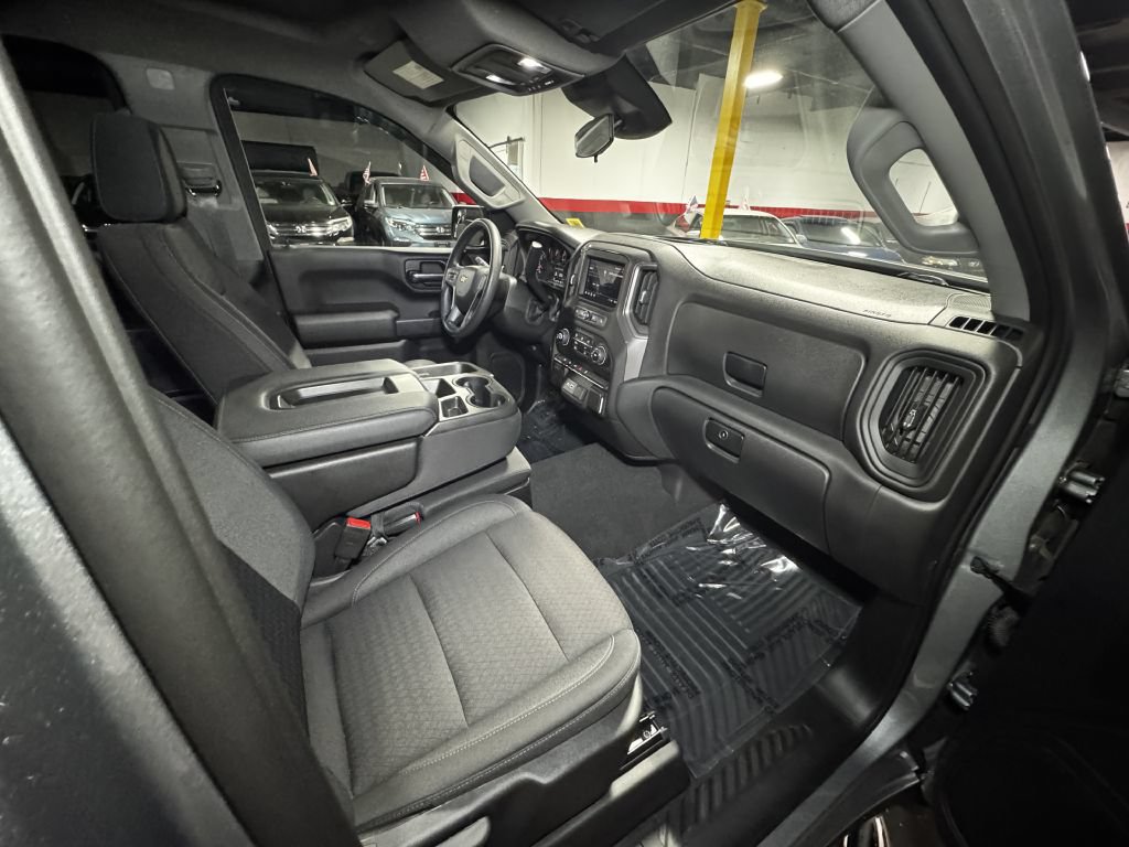 Used 2023 Chevrolet Silverado 1500 Custom AWD/4WD image 19