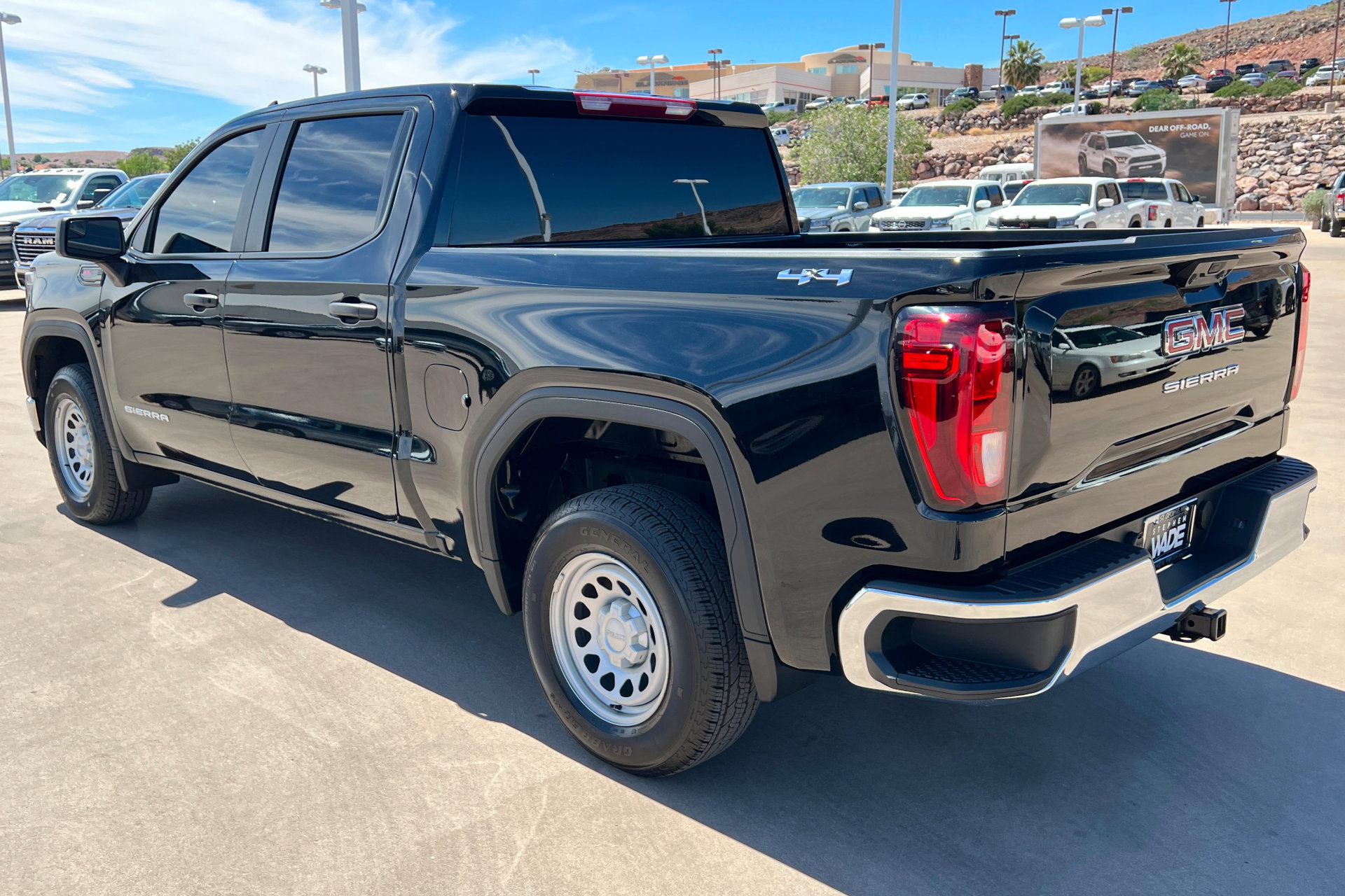 Used 2026 GMC Sierra 1500 Pro w/ Pro Value Package AWD/4WD image 3