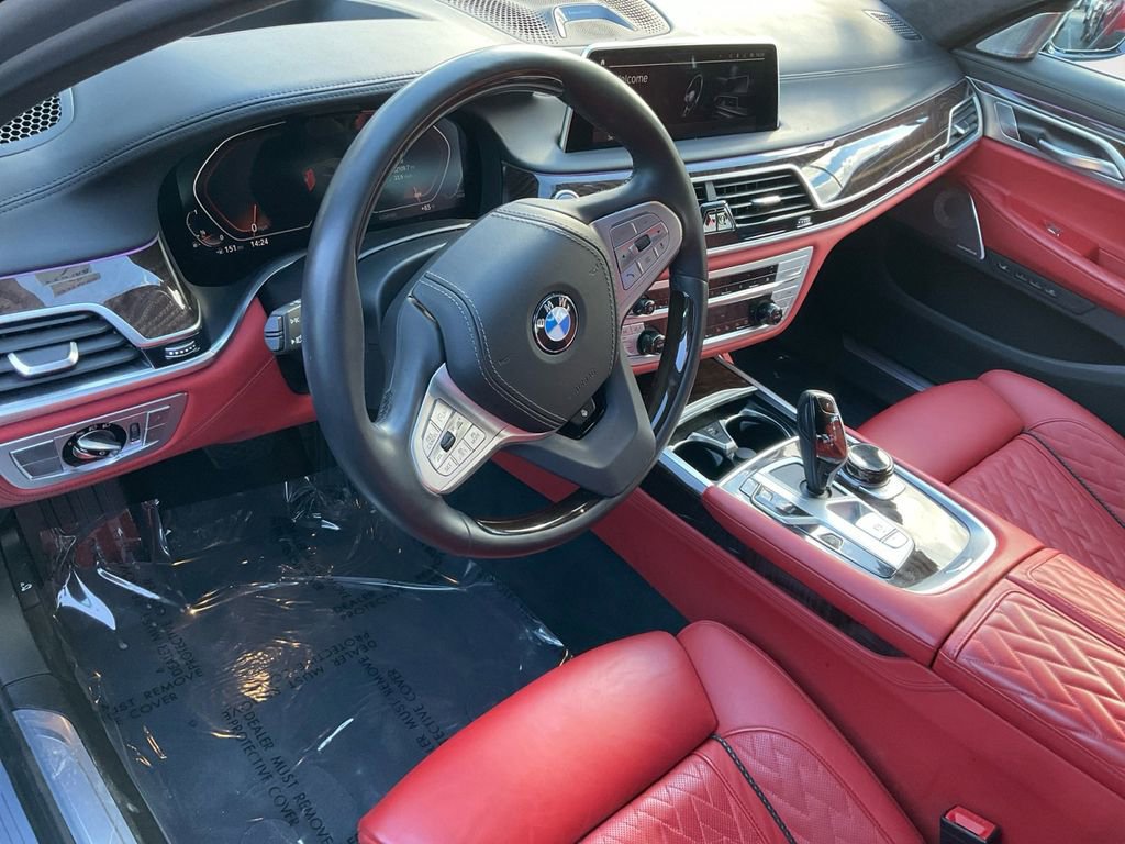 Used 2022 BMW 750i xDrive w/ Executive Package image 17