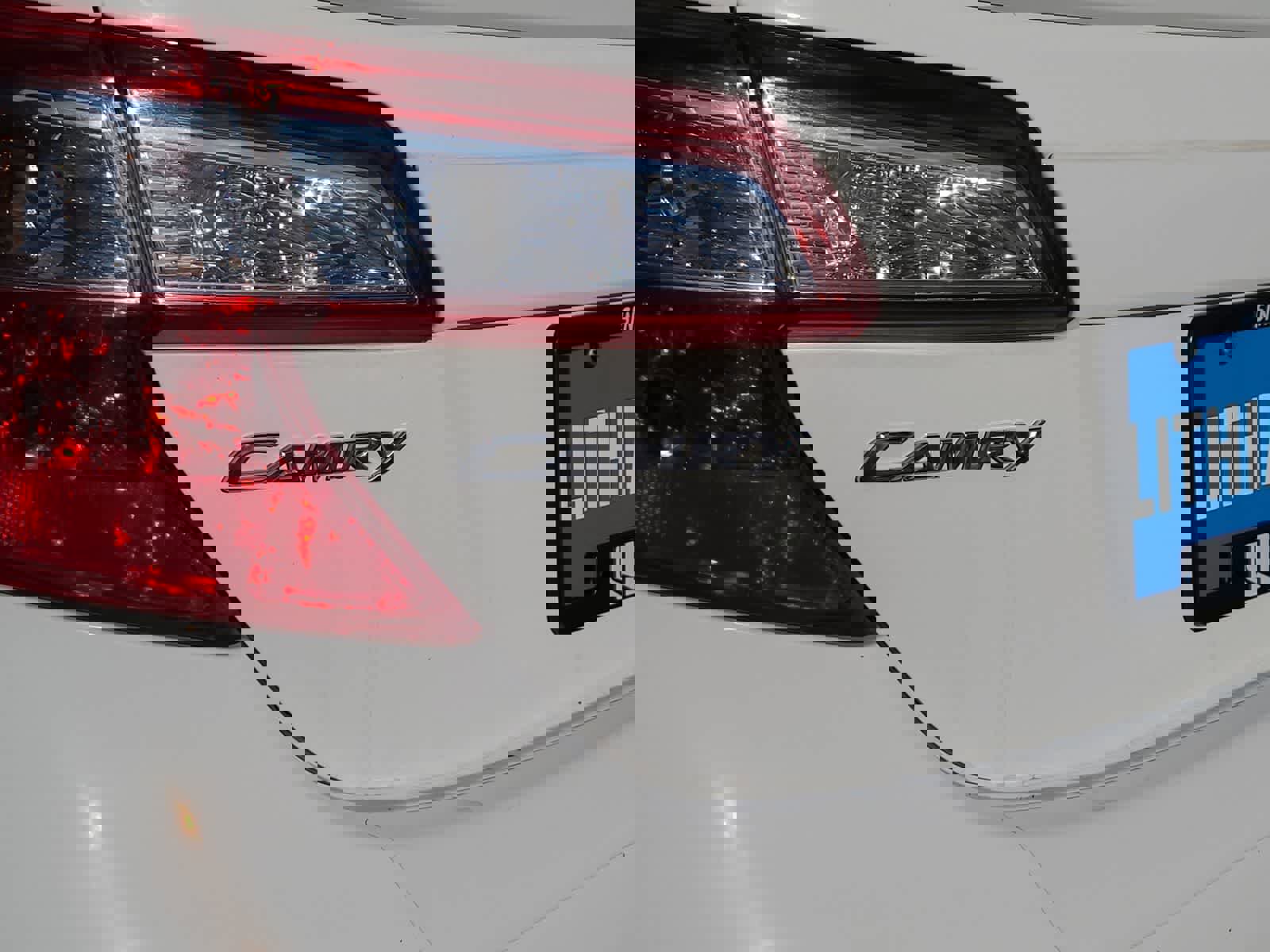 Used 2014 Toyota Camry SE image 15