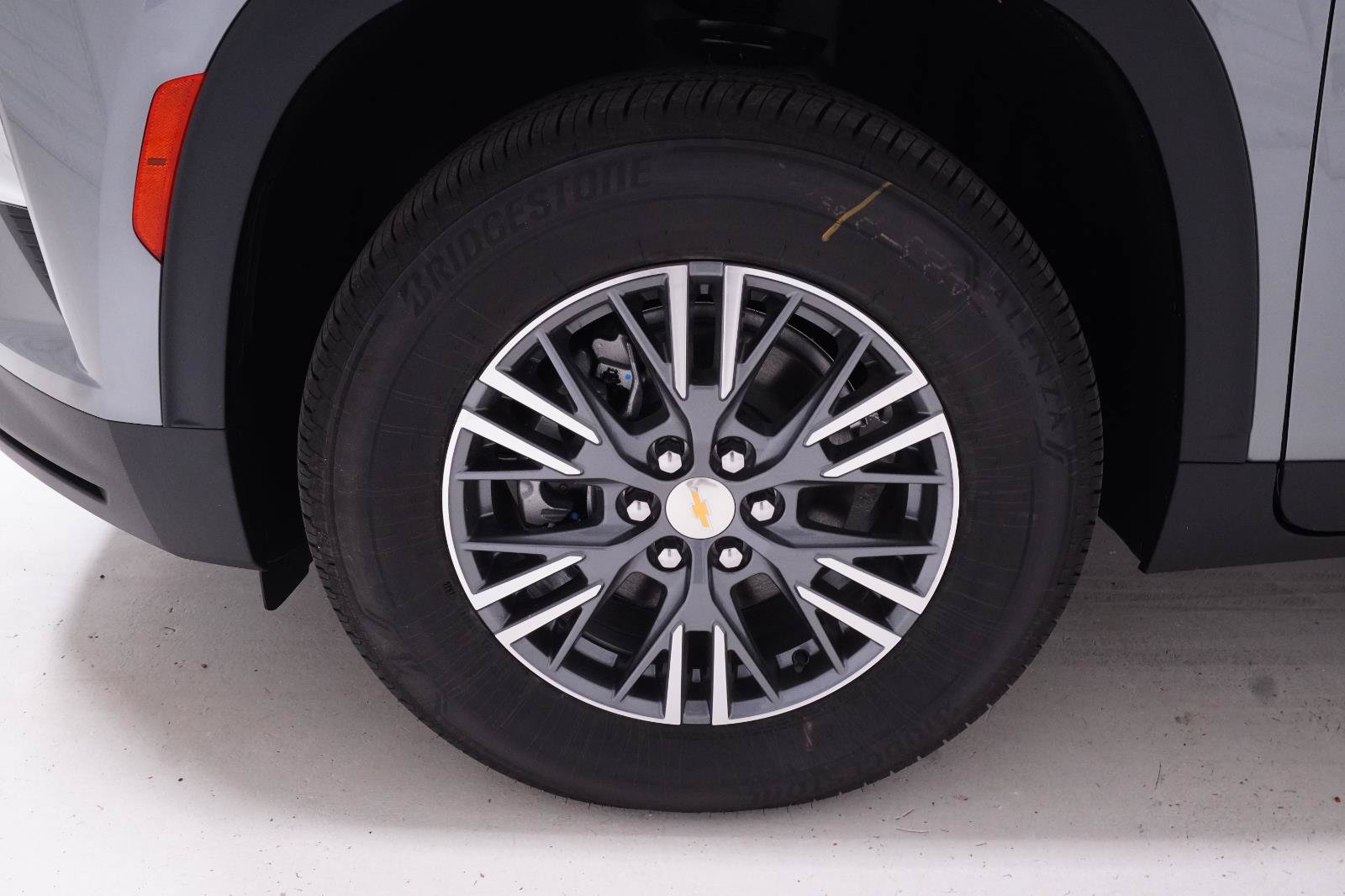 New 2026 Chevrolet Traverse LT FWD image 36