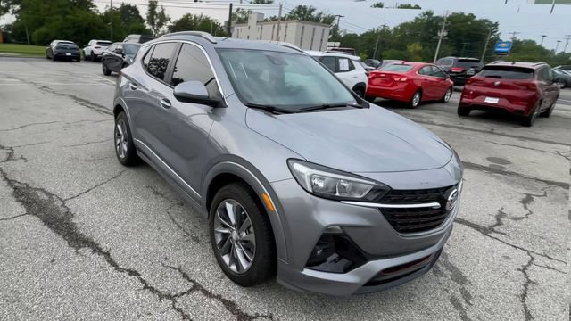Used 2023 Buick Encore GX Select w/ Sport Touring Package FWD image 4