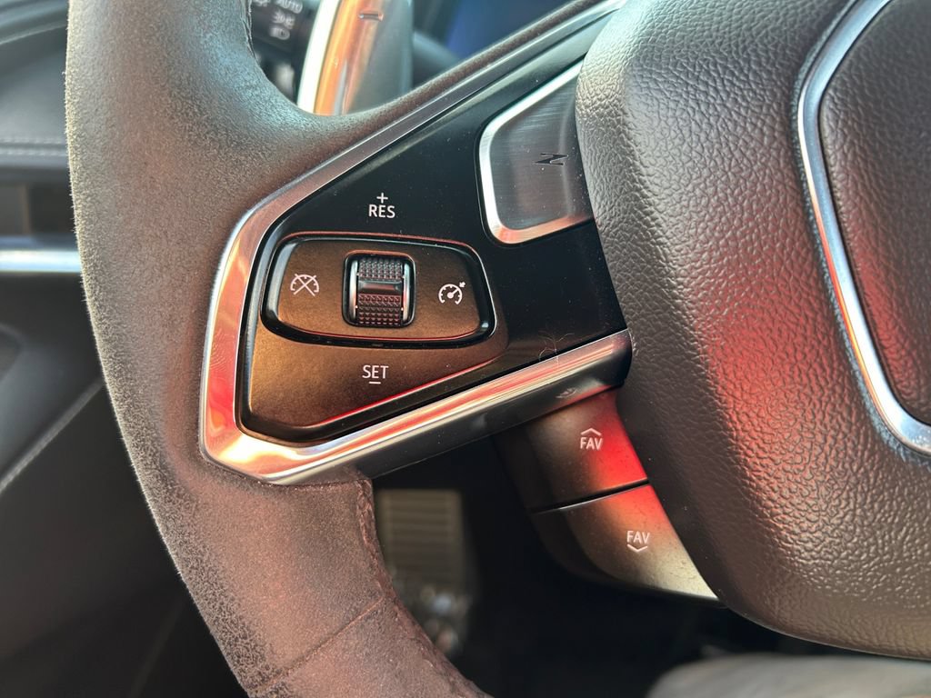 Used 2020 Chevrolet Corvette Stingray Preferred Cpe w/ 2LT Preferred Equipment Group RWD image 21