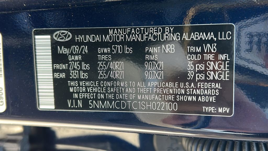 Used 2025 Genesis GV70 3.5T Sport w/ Sport Advanced Package AWD/4WD image 36