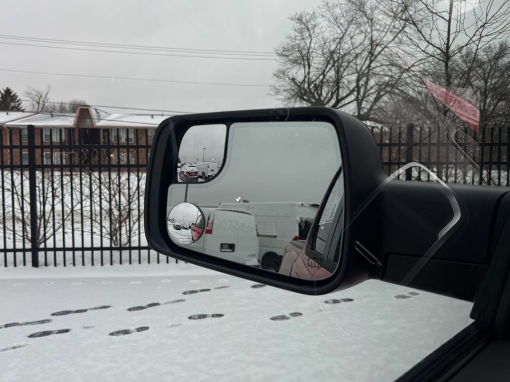 Used 2021 RAM 1500 Big Horn image 15