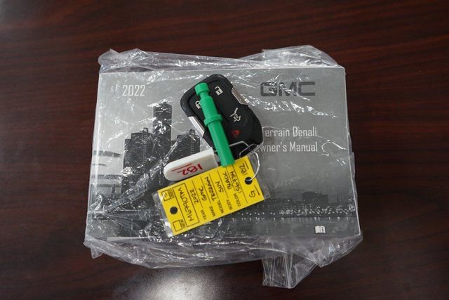 Used 2022 GMC Terrain SLT w/ Infotainment Package II image 58