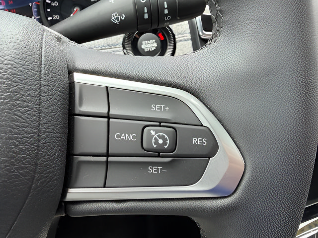 Used 2023 Jeep Compass Latitude w/ Convenience Group AWD/4WD image 19