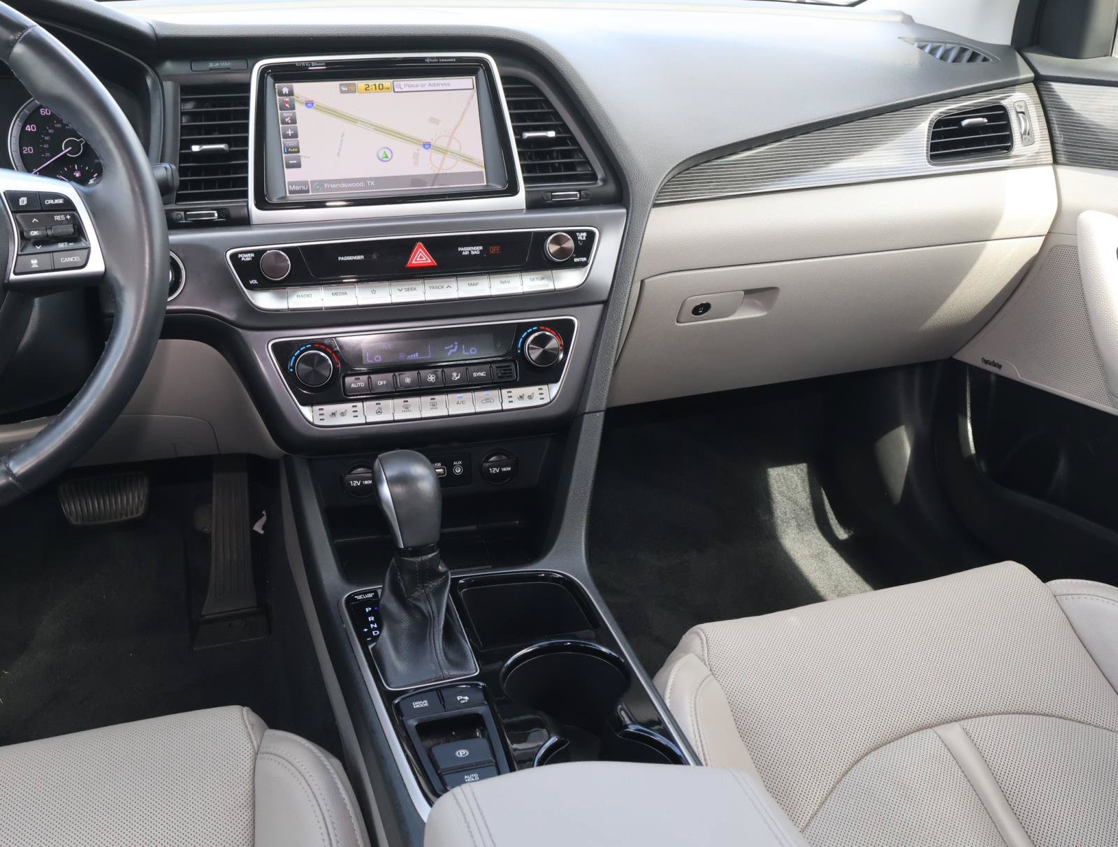 Used 2019 Hyundai Sonata Limited w/ Ultimate Package 04 FWD image 9