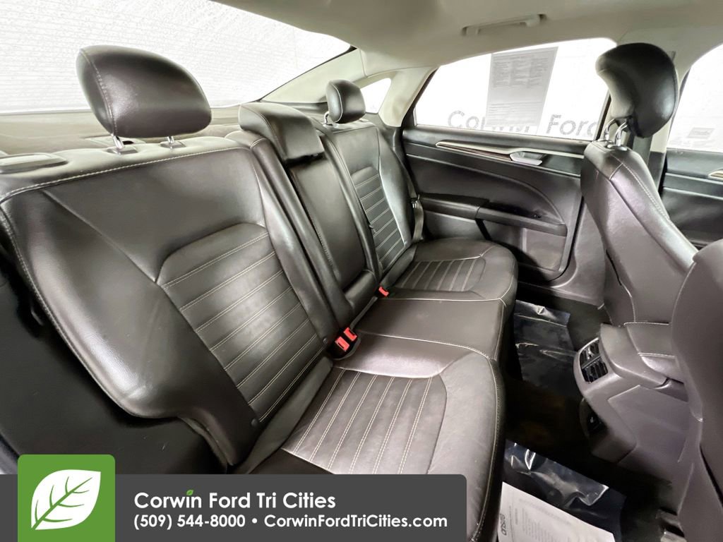Used 2014 Ford Fusion Energi SE image 16