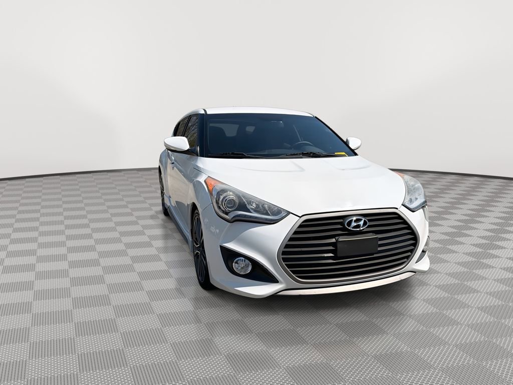 Used 2016 Hyundai Veloster Turbo image 3
