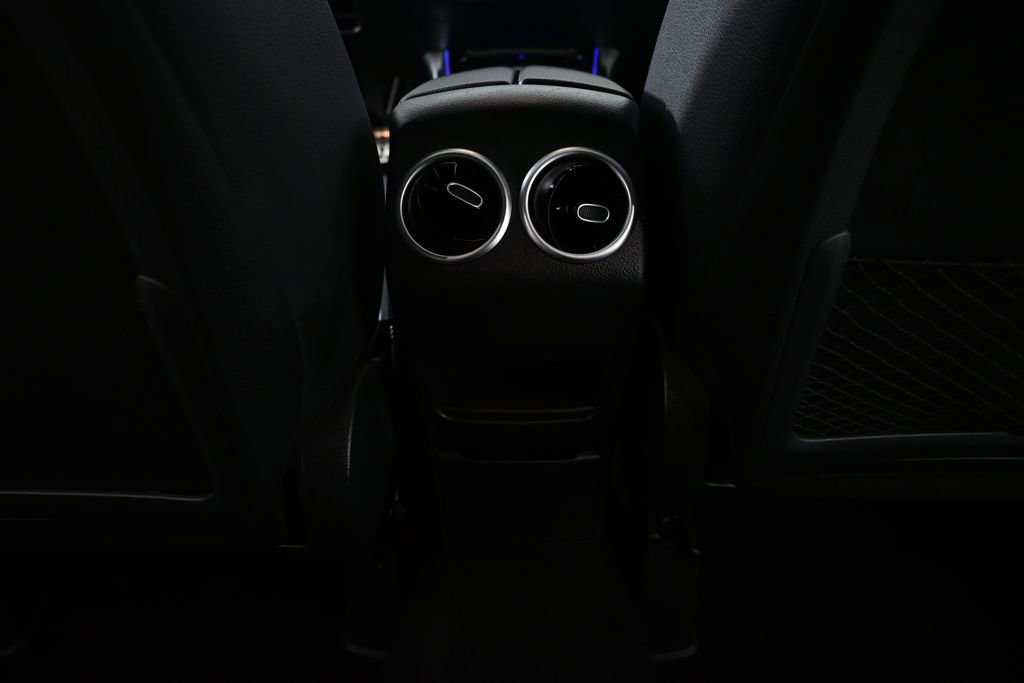 Certified 2022 Mercedes-Benz GLA 250 image 17