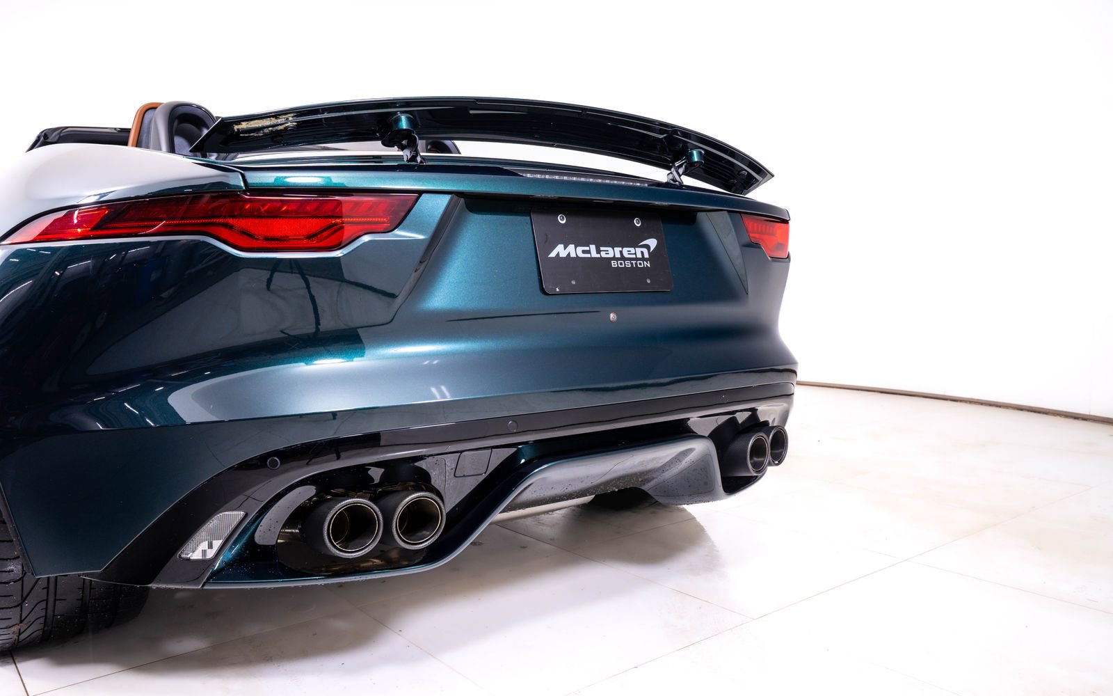 Used 2024 Jaguar F-TYPE R-Dynamic image 13