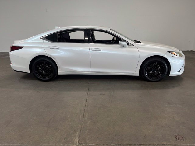 Used 2019 Lexus ES 350 FWD image 2