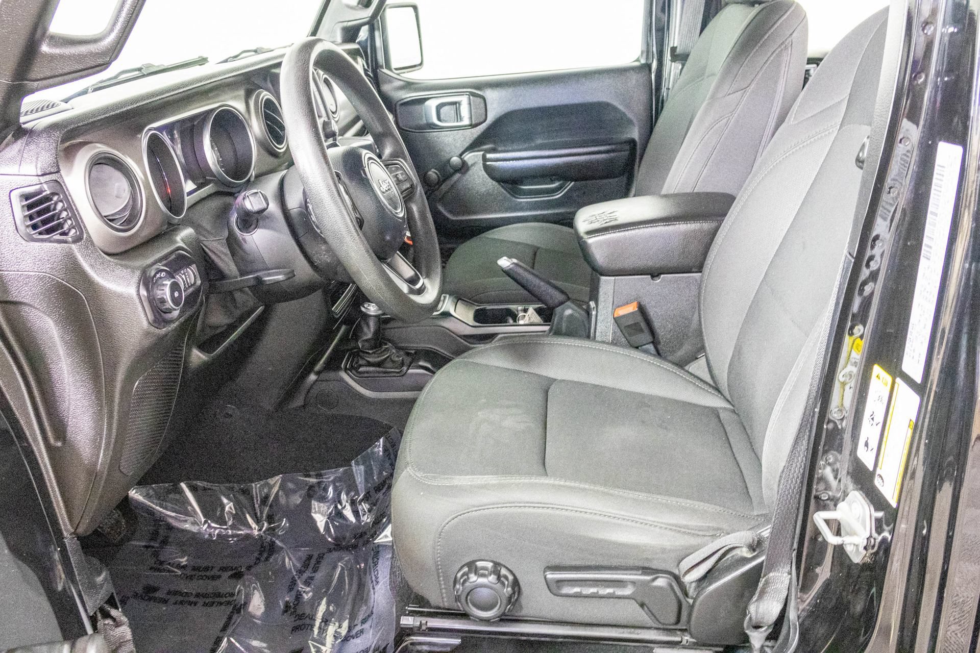 Used 2018 Jeep Wrangler Unlimited Sport AWD/4WD image 19