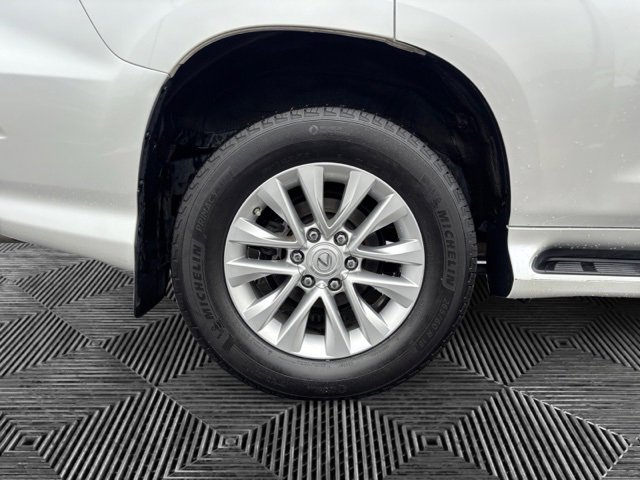 Used 2023 Lexus GX 460 Premium image 34