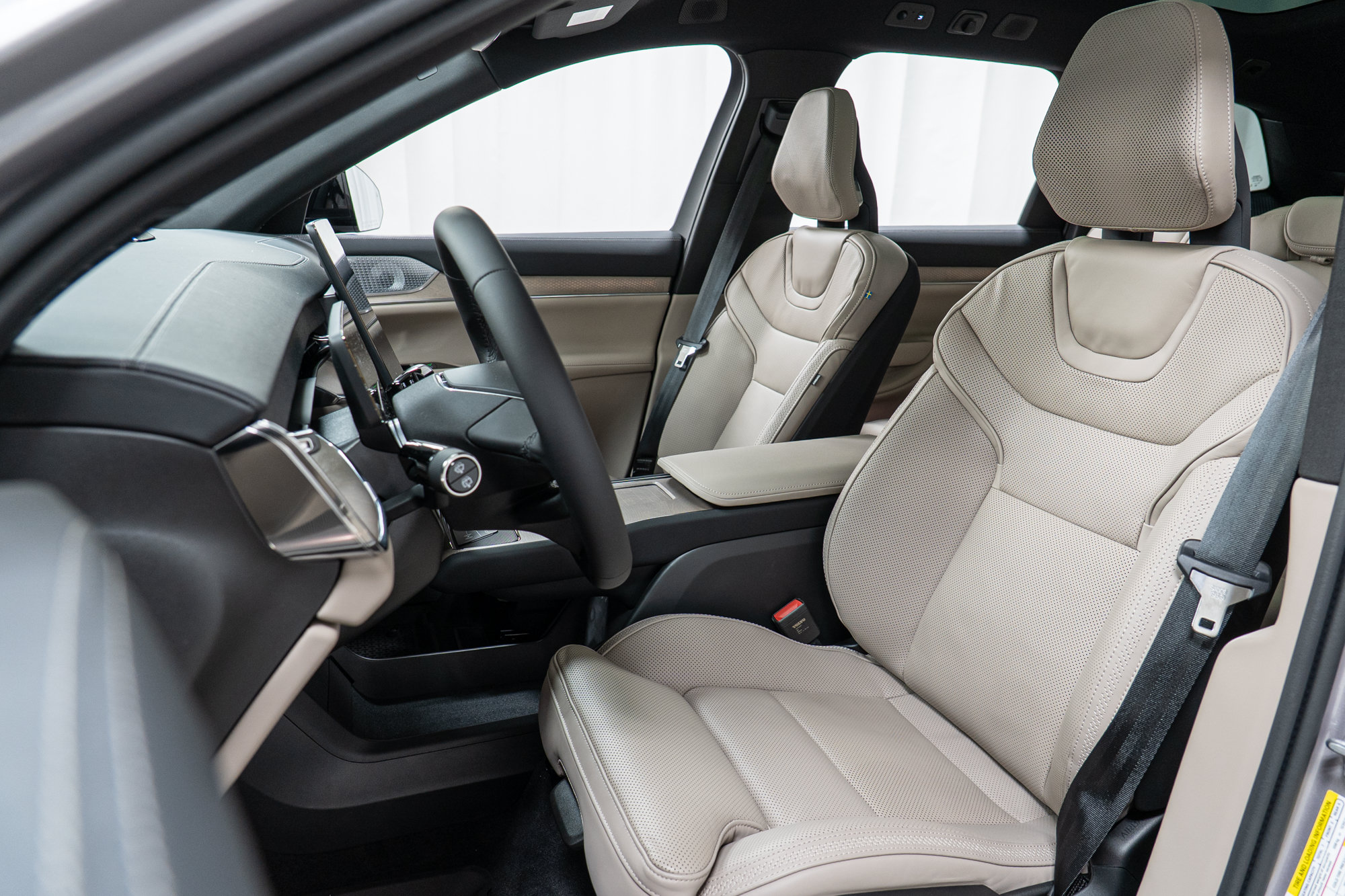 New 2026 Volvo EX90 Ultra AWD/4WD image 13
