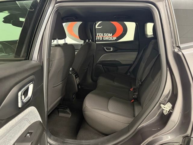 Used 2024 Jeep Compass Sport image 15