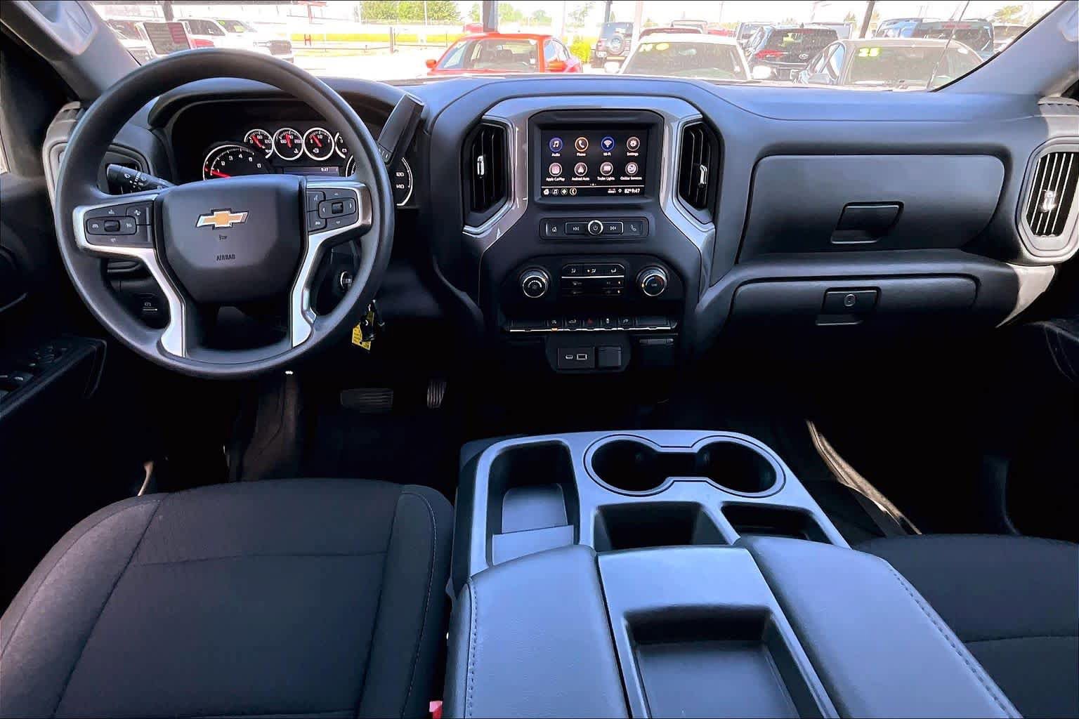 Used 2022 Chevrolet Silverado 1500 Custom w/ Safety Confidence Package AWD/4WD image 15