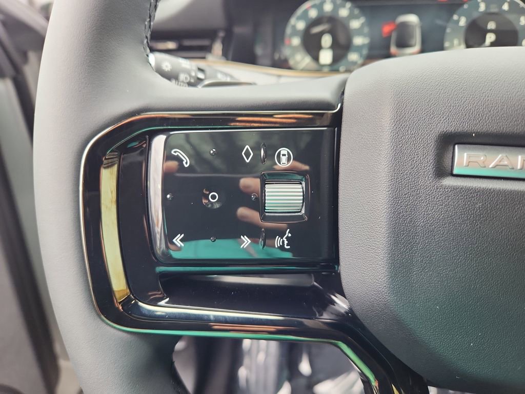 Certified 2026 Land Rover Range Rover Evoque S image 19