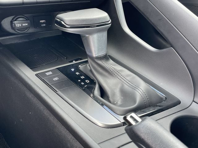 Used 2025 Hyundai Elantra Sport FWD image 20