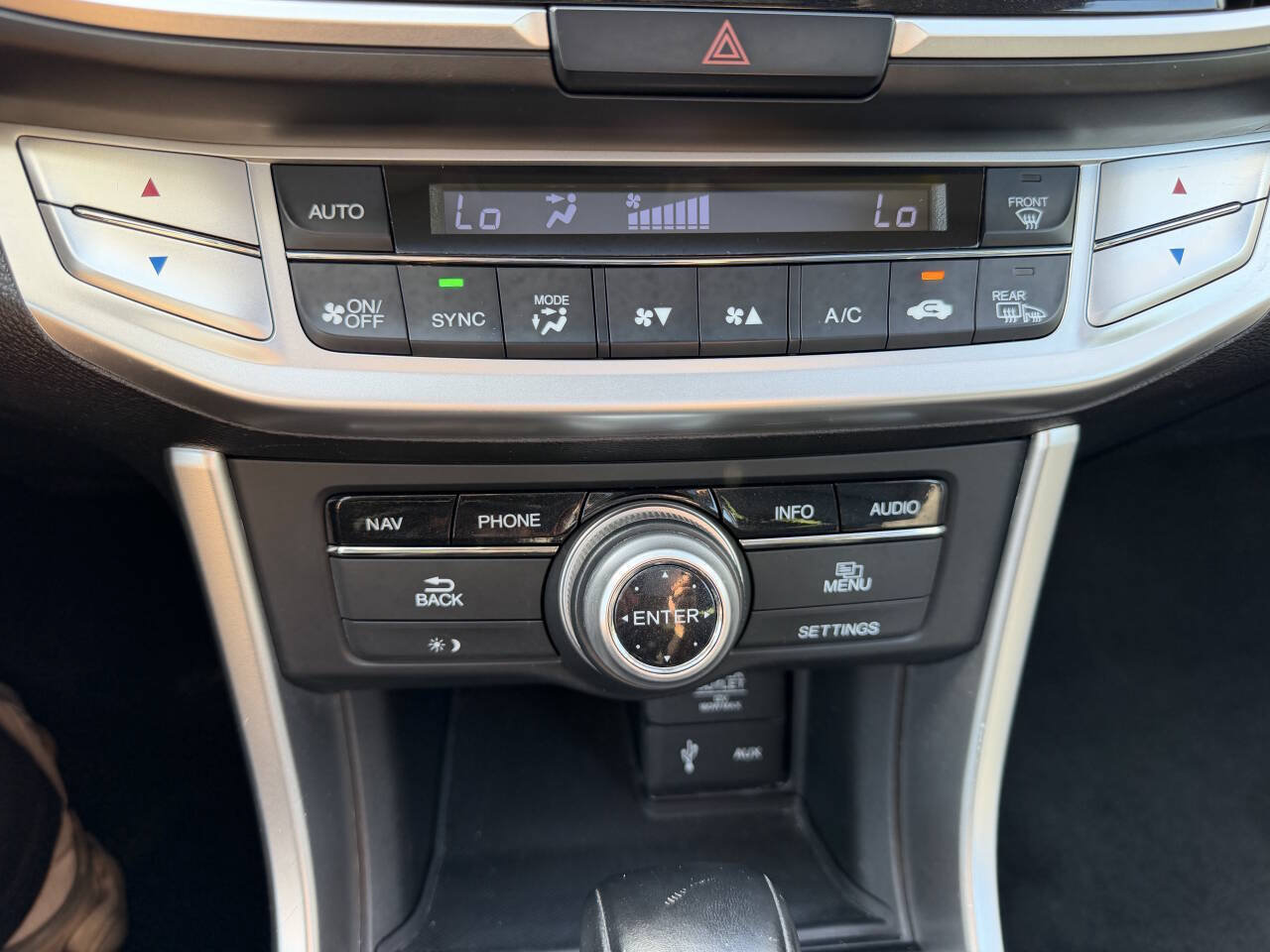 Used 2015 Honda Accord Touring image 15