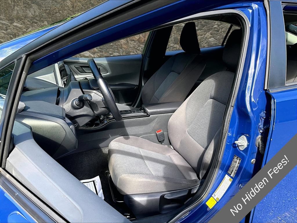 Used 2023 Toyota Prius LE FWD image 18