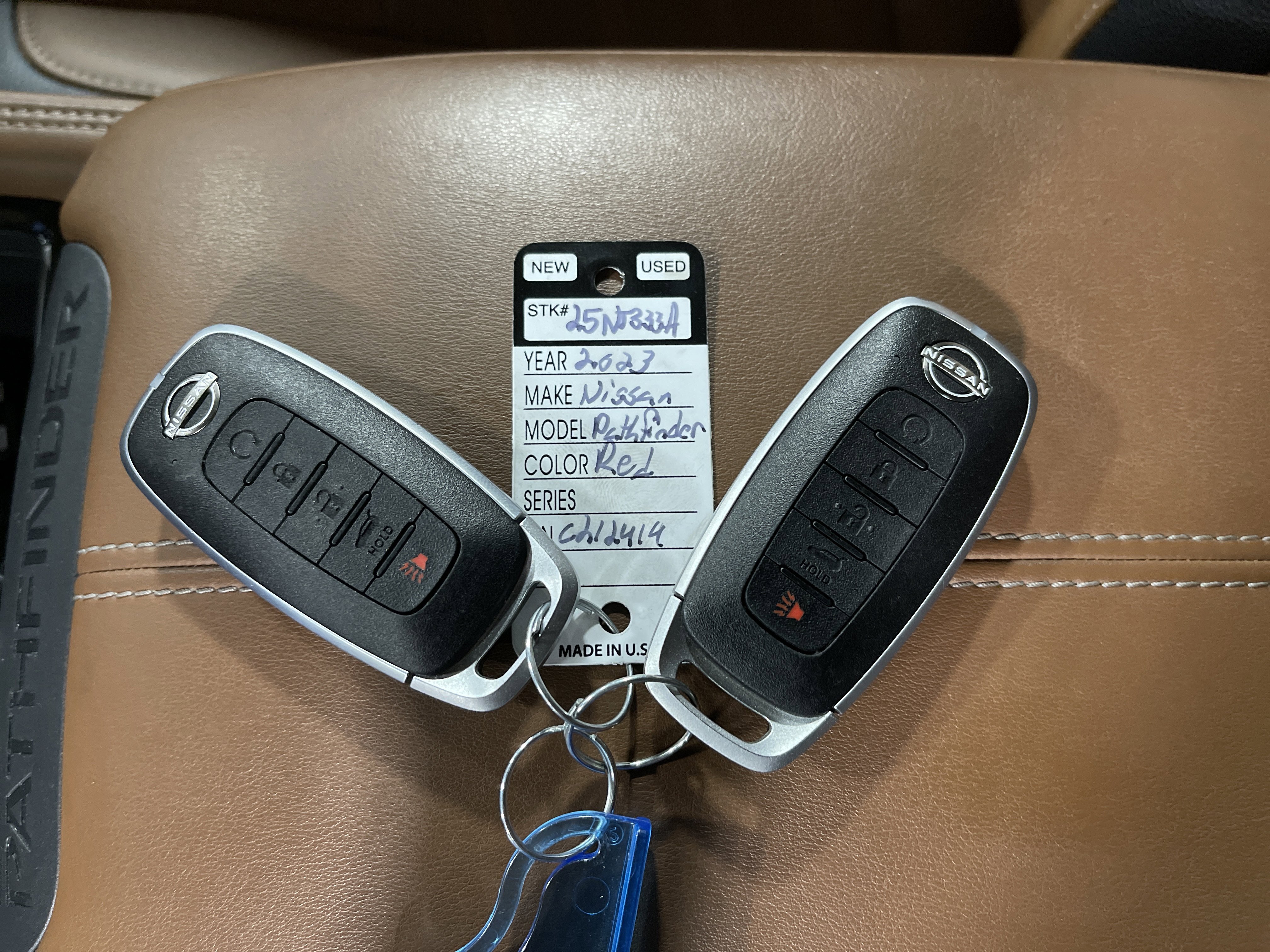 Used 2023 Nissan Pathfinder Platinum w/ Cargo Package image 29